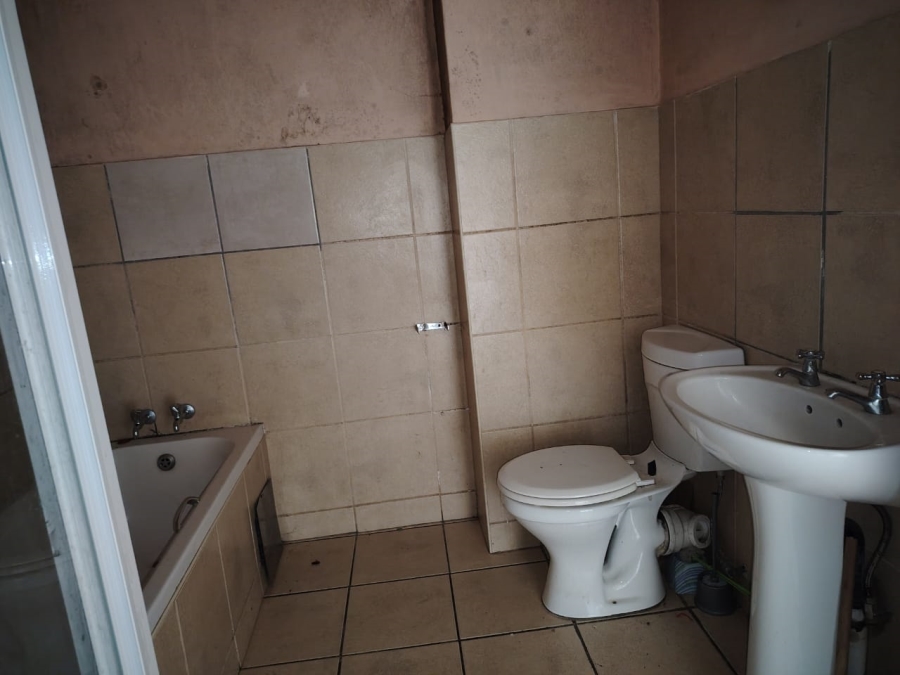 3 Bedroom Property for Sale in Rustenburg Central North West